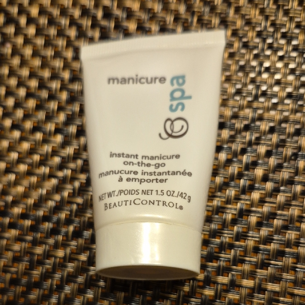 BeautiControl Spa Manicure On-the-Go Cream